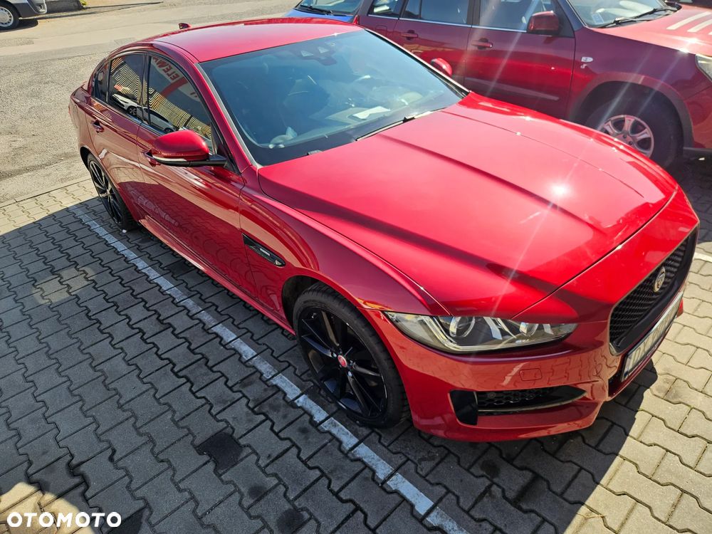 Jaguar XE 2.0 D AWD R-Sport - 12