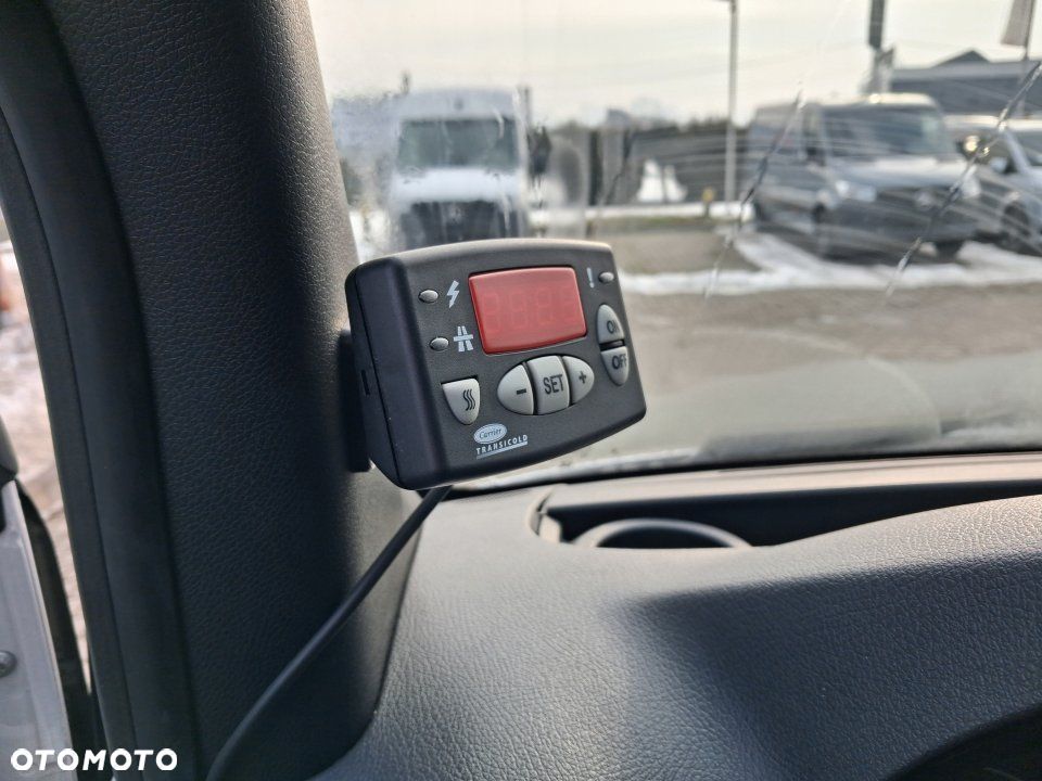 Mercedes-Benz Sprinter - 21
