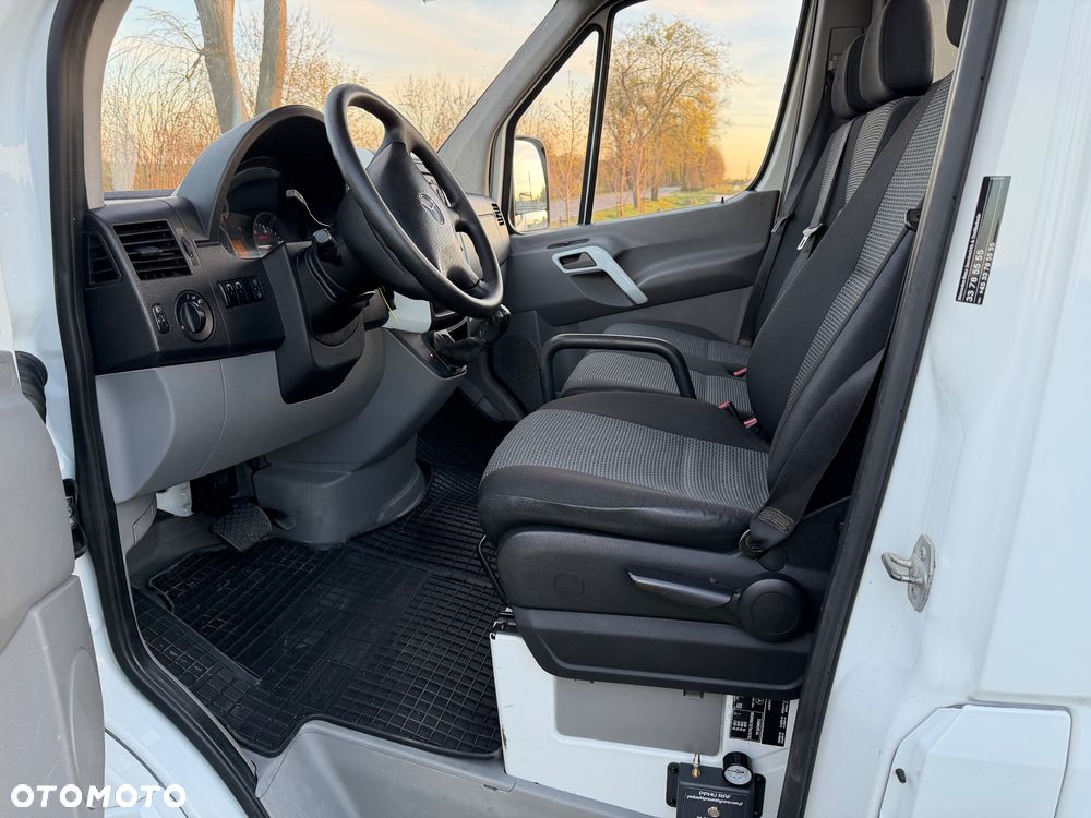 Mercedes-Benz sprinter - 16