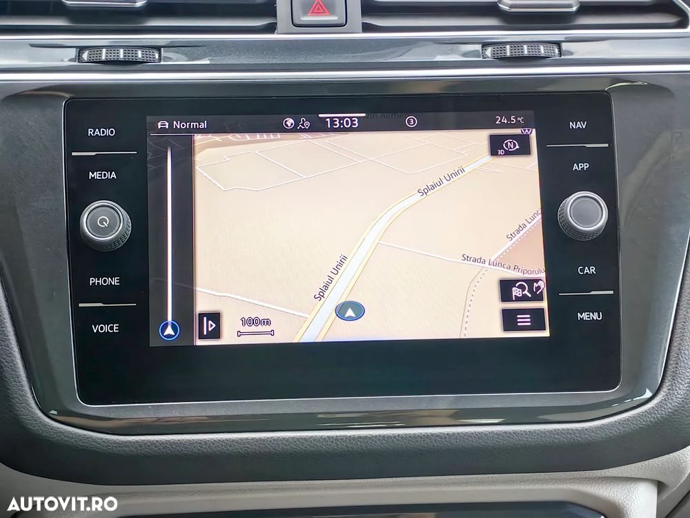 Volkswagen Tiguan 2.0 TDI SCR 4MOTION DSG Elegance - 32