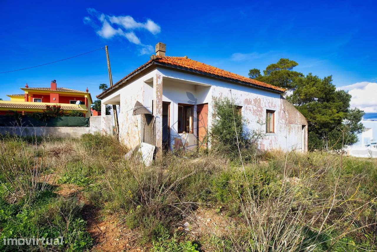 Terreno com Ruina  com PIP em analise para construção de 19 Moradias - - Grande imagem: 4/17
