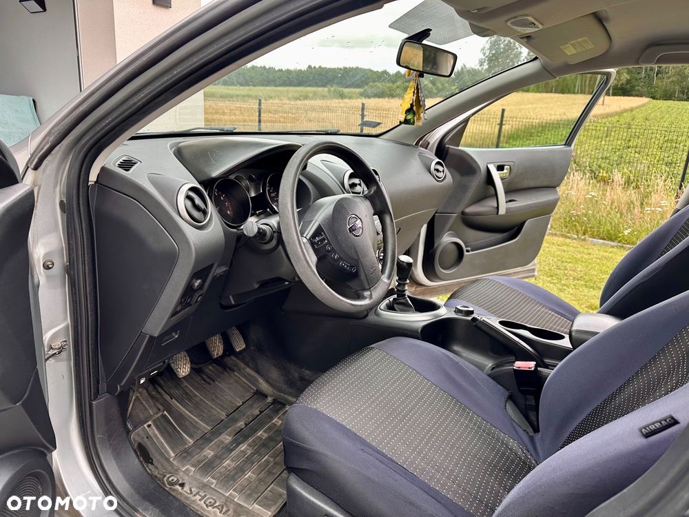 Nissan Qashqai 2.0 4x4 Visia - 9