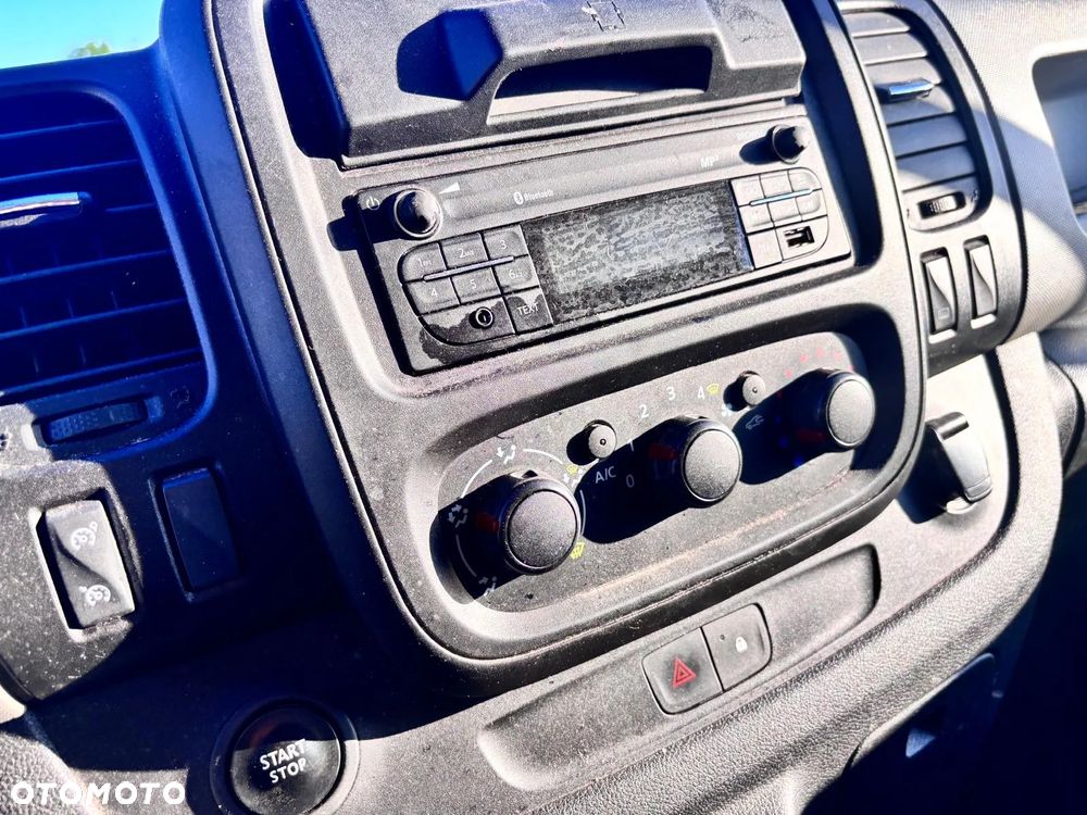 Renault TRAFIC - 10