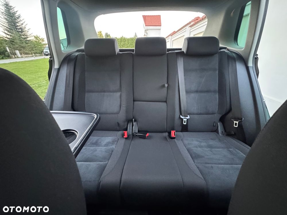 Volkswagen Tiguan - 29