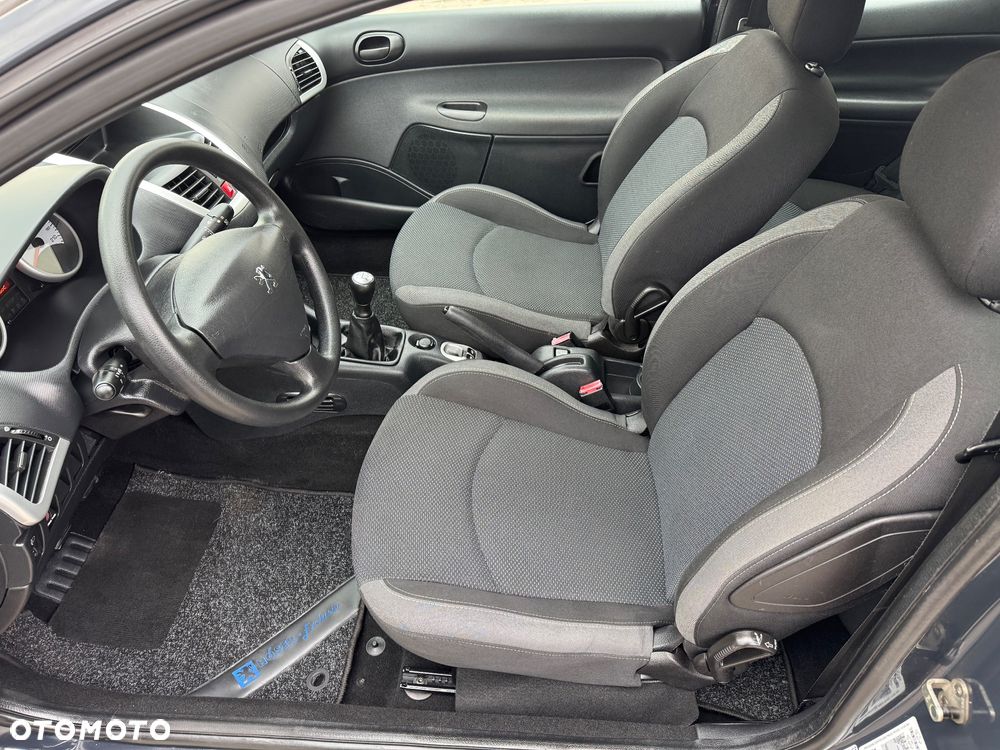 Peugeot 206 plus 60 Urban Move - 10