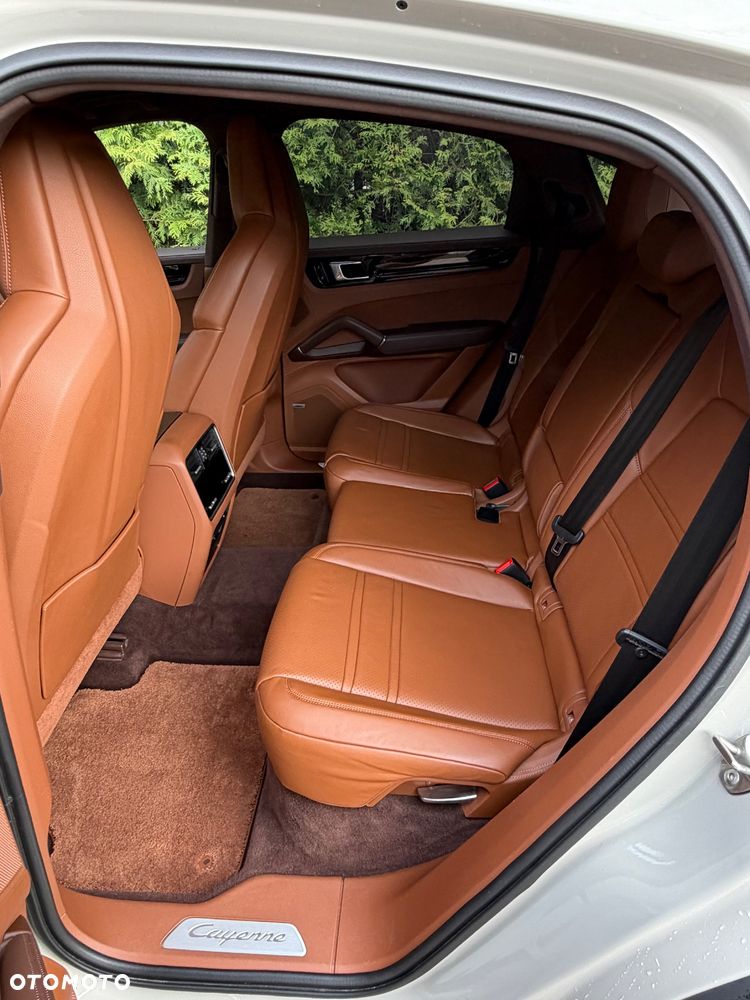 Porsche Cayenne Standard - 7