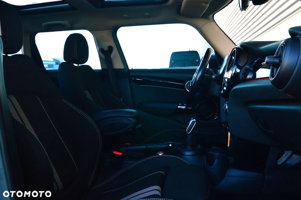 MINI Cooper S Standard - 18