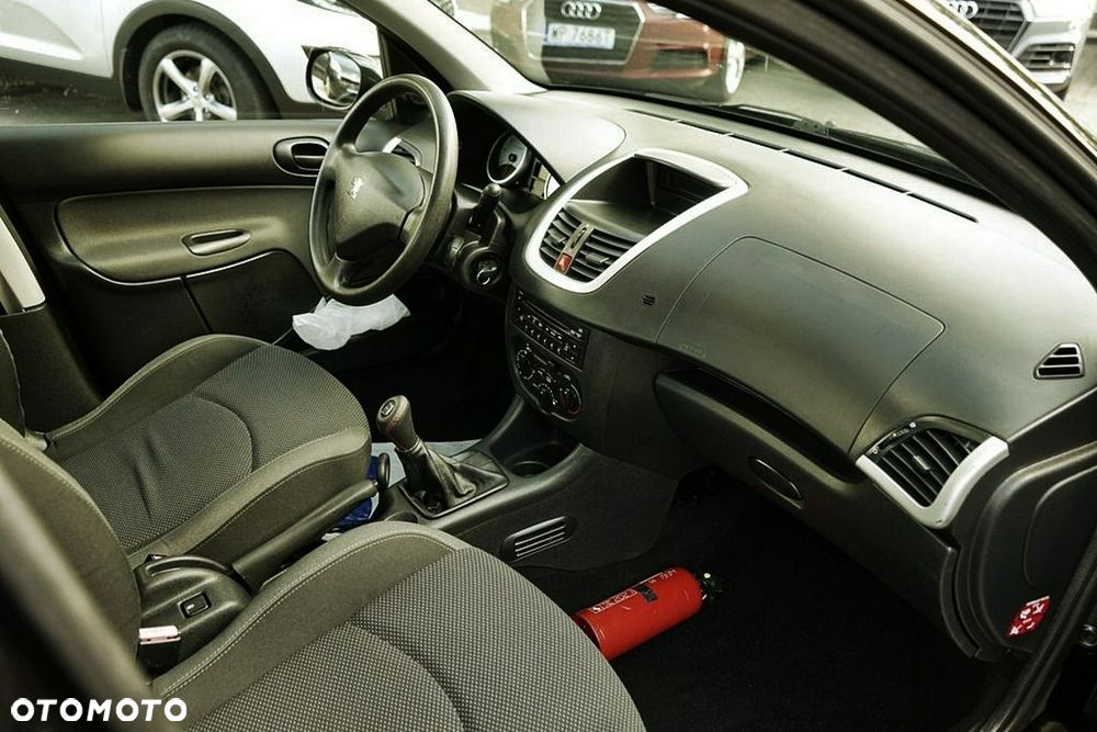 Peugeot 206 plus - 22