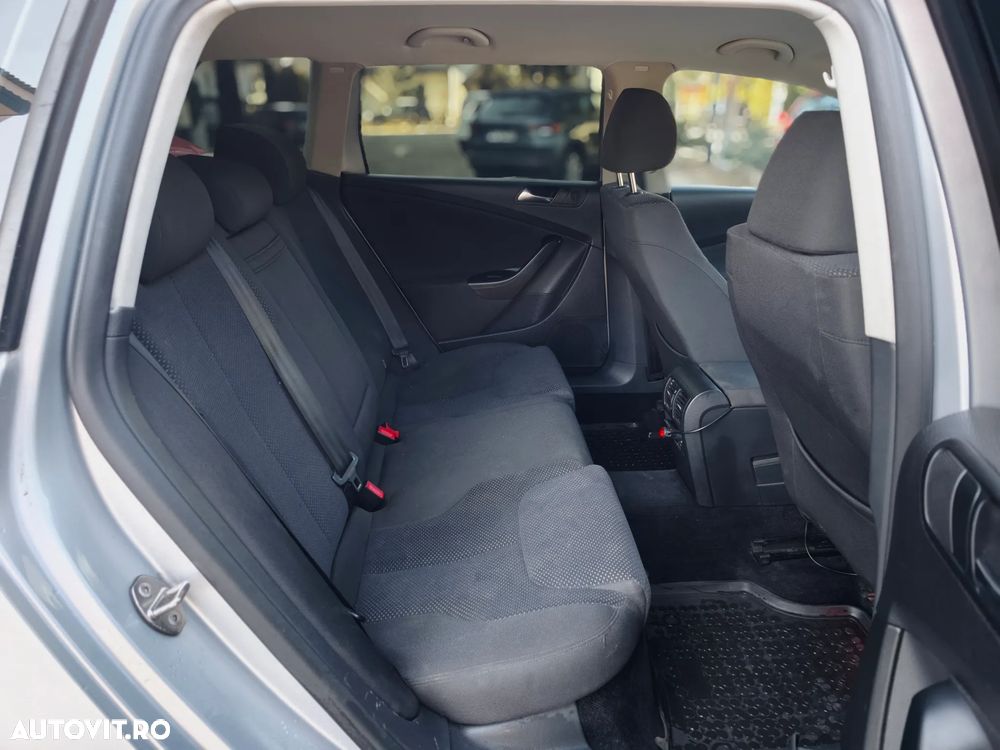 Volkswagen Passat - 8