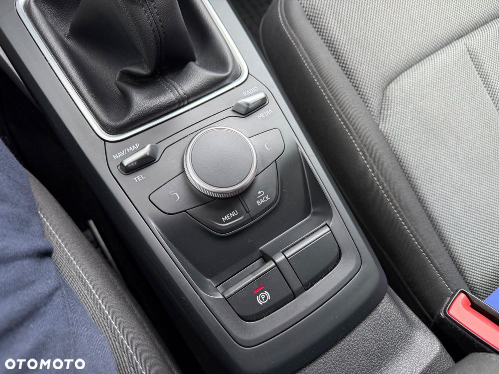 Audi Q2 - 19
