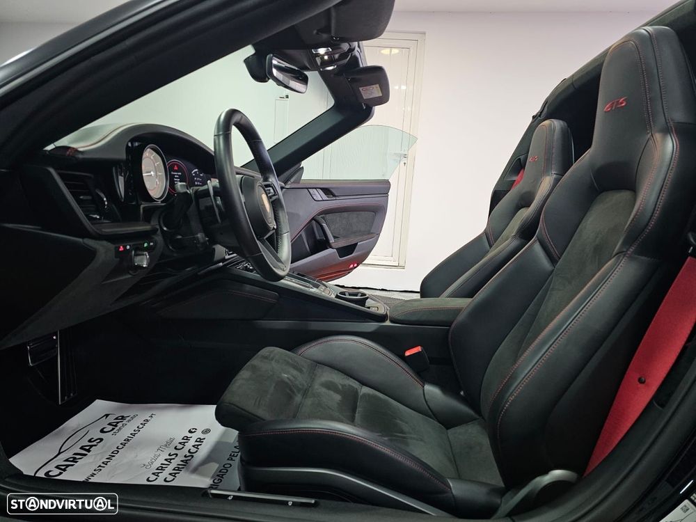 Porsche 911 Série F - 11