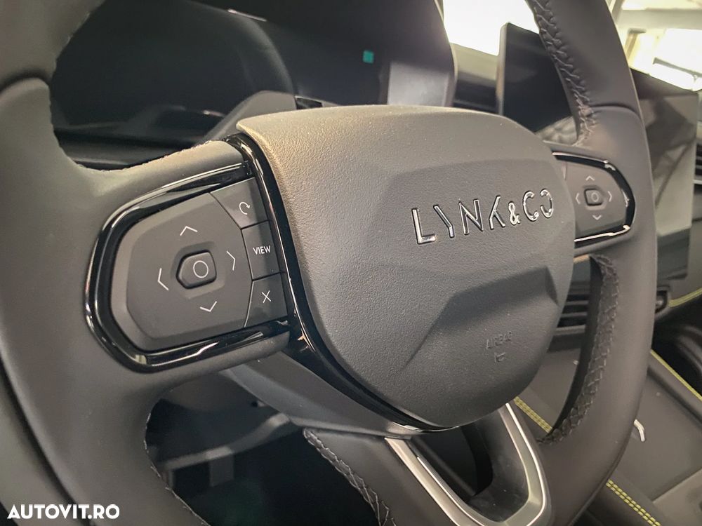 Lynk&Co 01 - 19