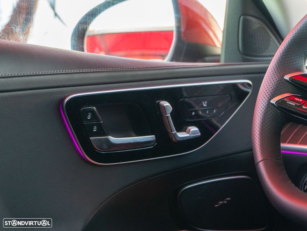 Mercedes-Benz C 300 e T 9G-TRONIC AMG Line - 27