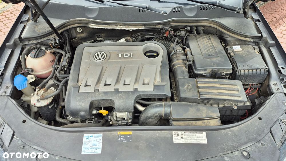 Volkswagen Passat - 22