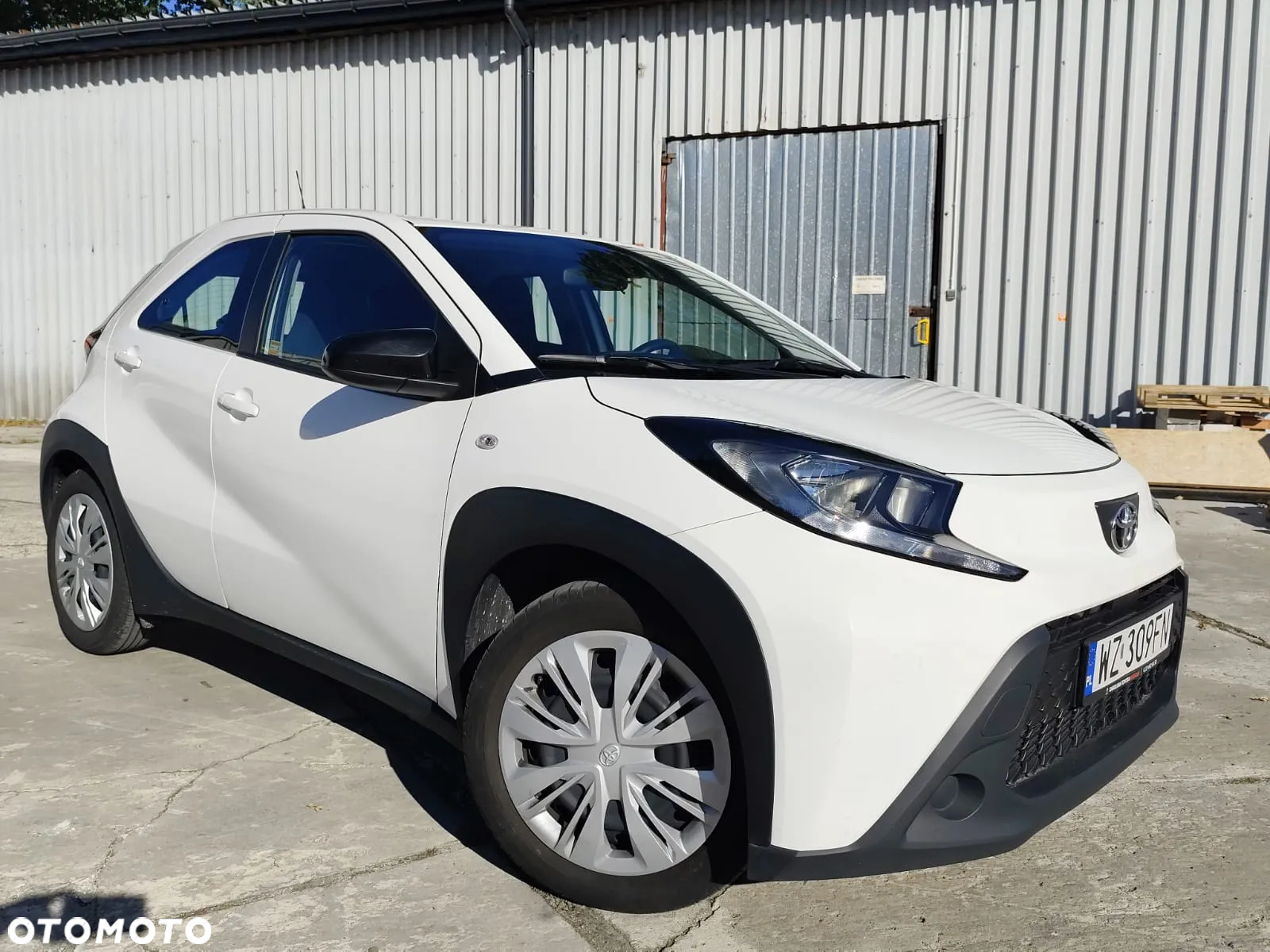 Toyota Aygo X 1.0 VVT-i Comfort CVT - 2