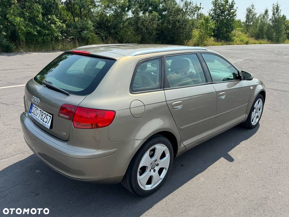 Audi A3 Sportback - 2