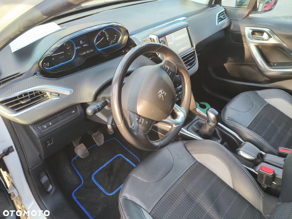 Peugeot 2008 PureTech 82 Allure - 10