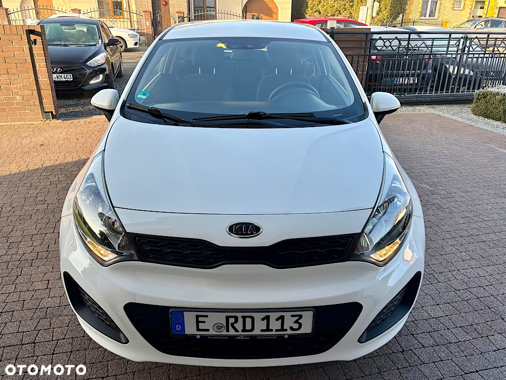 Kia Rio - 5