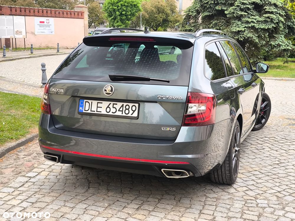 Skoda Octavia 2.0 TSI DSG RS 230 - 10