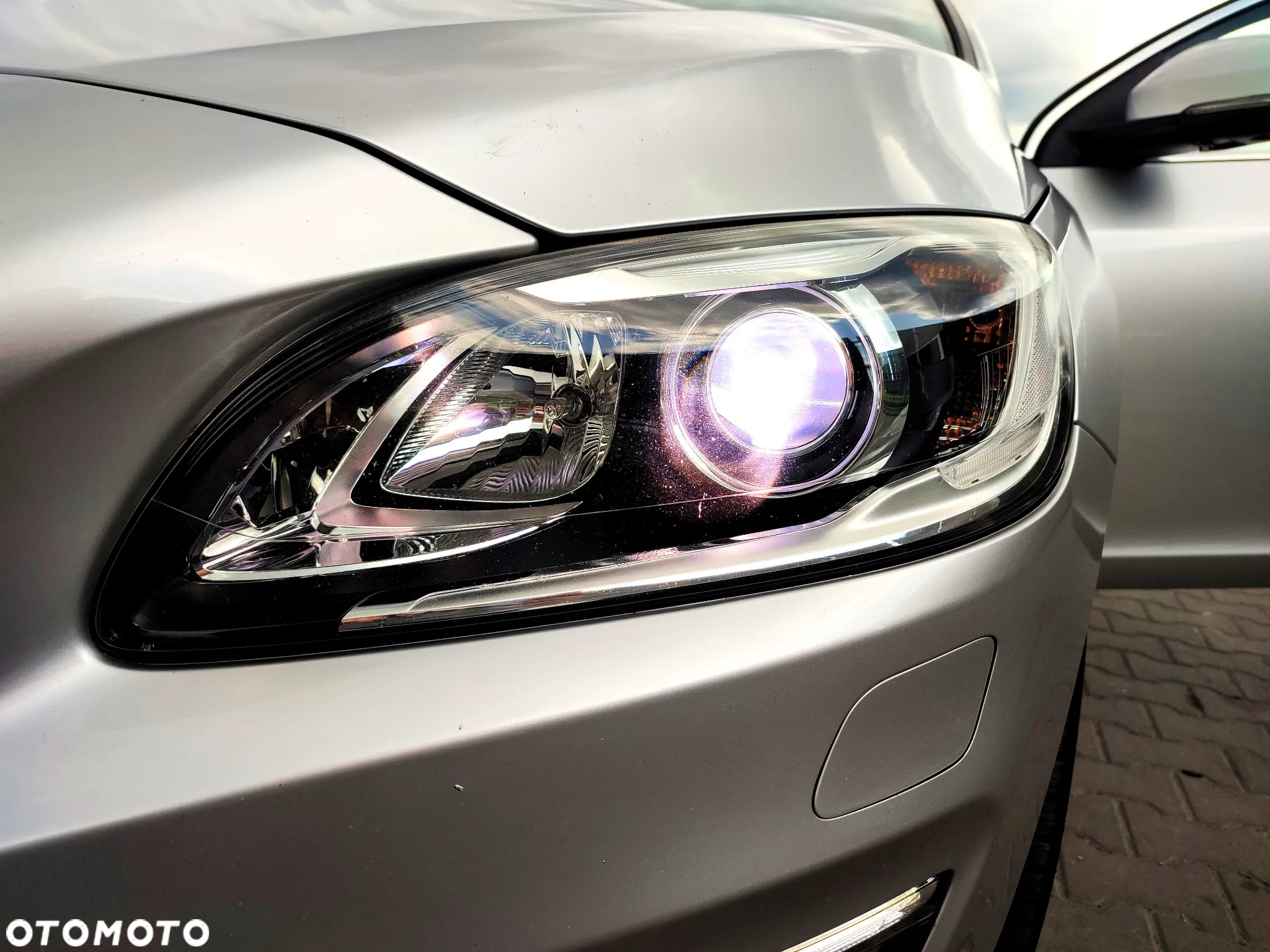 Volvo V60 D3 Momentum - 32