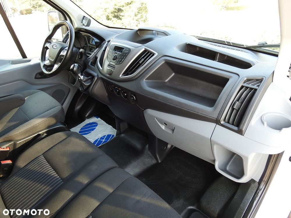 Ford TRANSIT  FURGON CHŁODNIA  0°C FUNKCJA GRZANIA TEMPOMAT LEDY KLIMATYZACJA  130KM - 40
