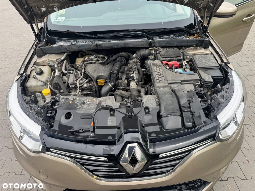 Renault Megane 1.5 Blue dCi Business - 9