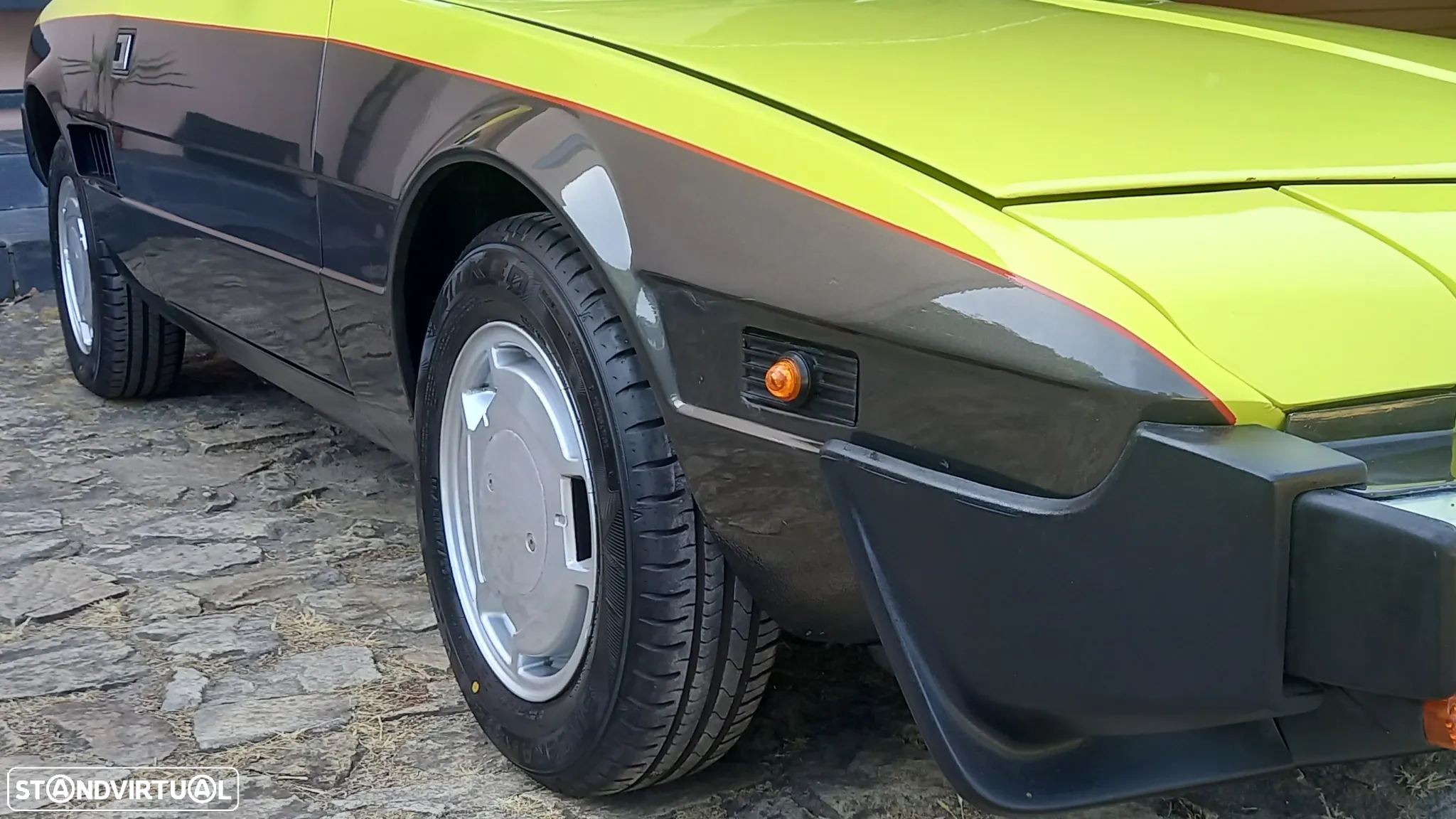 Outra não listada Bertone - 28