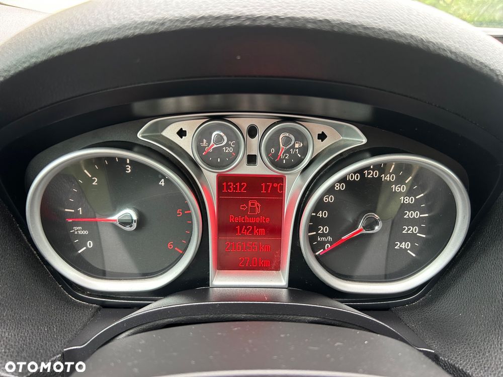 Ford Kuga 2.0 TDCi 2x4 Titanium - 20