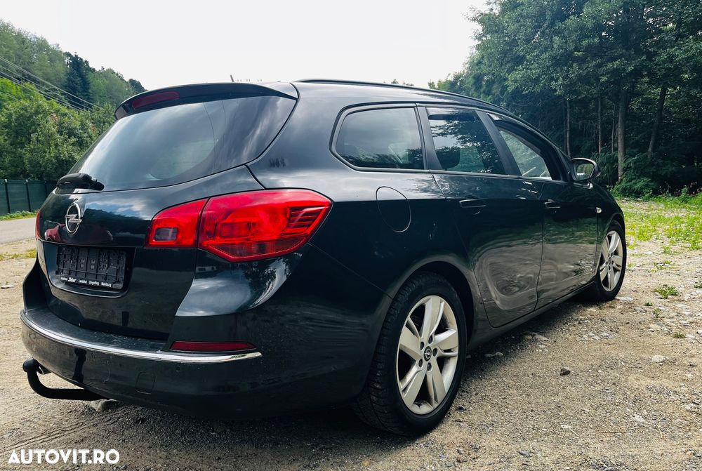 Opel Astra 2.0 CDTI ECOTEC - 8