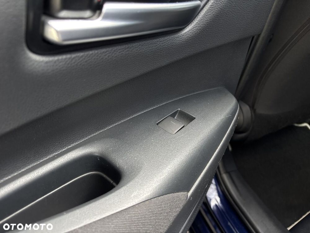 Toyota Corolla 1.8 Hybrid Comfort - 16