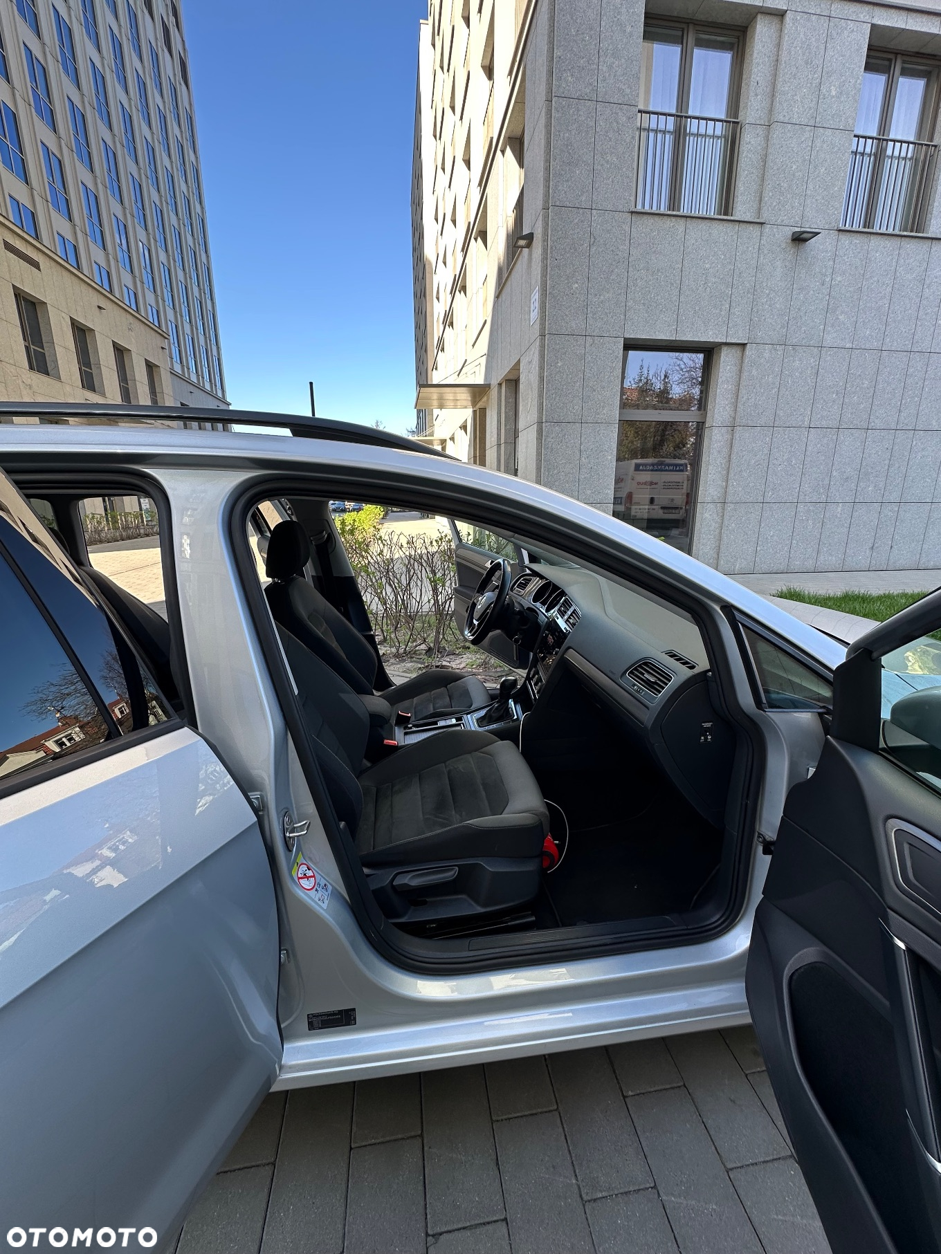 Volkswagen Golf 2.0 TDI BlueMotion Technology DSG Comfortline - 26