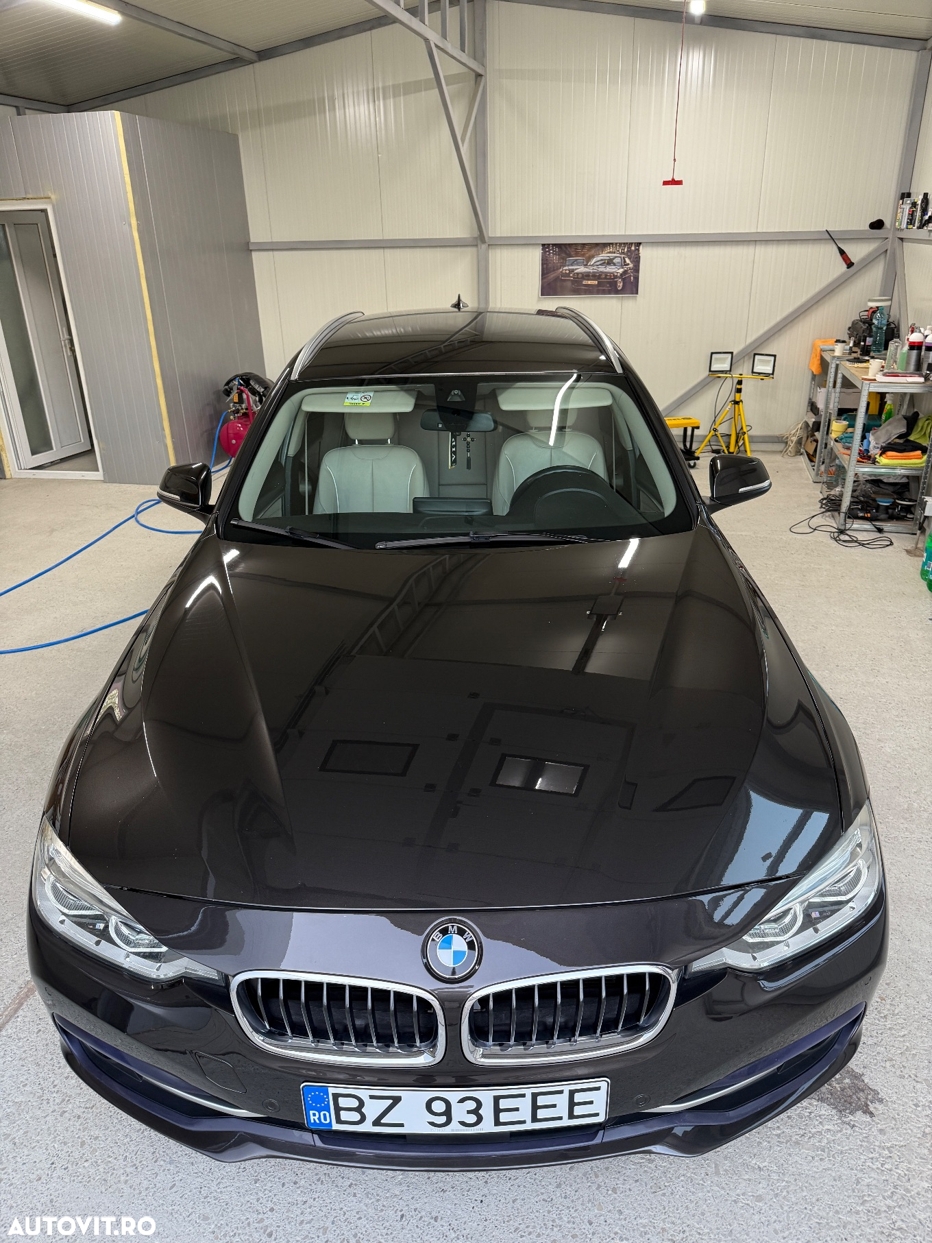 BMW Seria 3 320d Aut. Luxury Line - 27