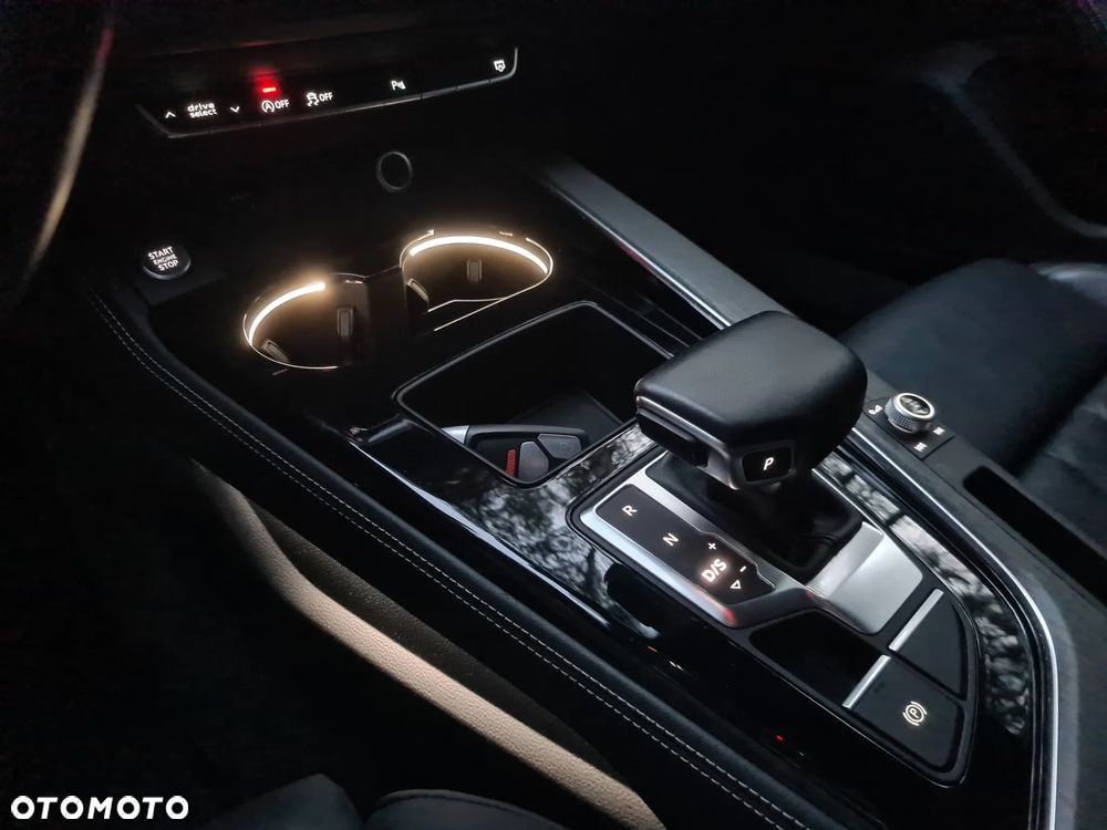 Audi A4 Limousine 45 TFSI quattro S tronic S line - 28