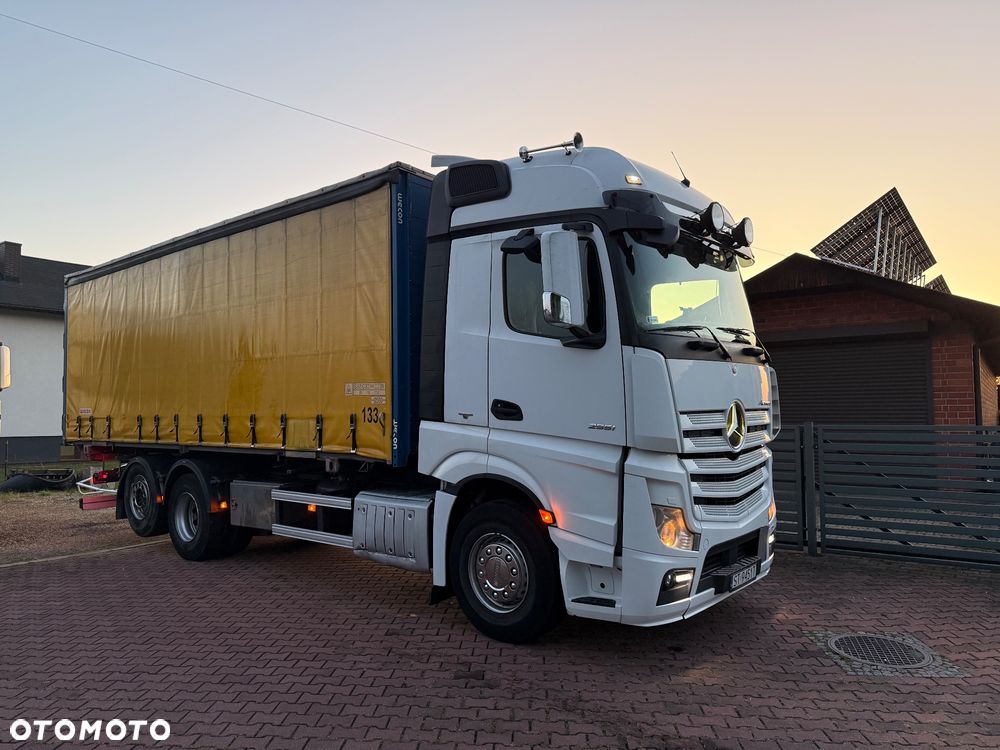 Mercedes-Benz ACTROS MP4 - 2