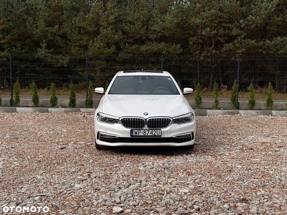 BMW 5 Series 2017 photo 2