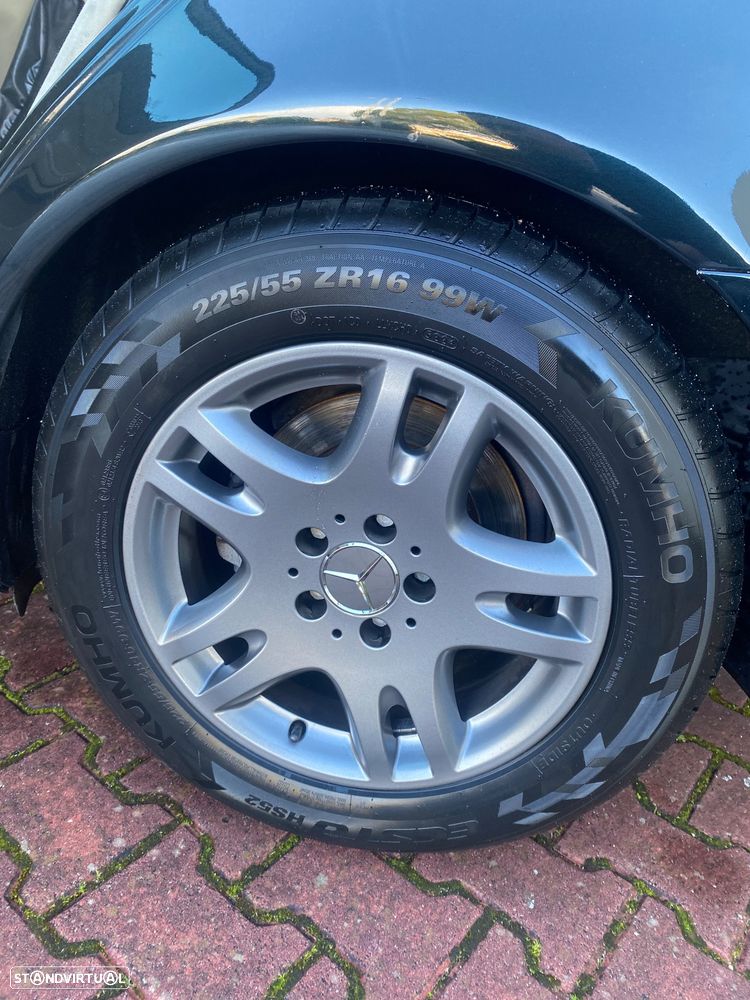 Mercedes-Benz E 220 - 32