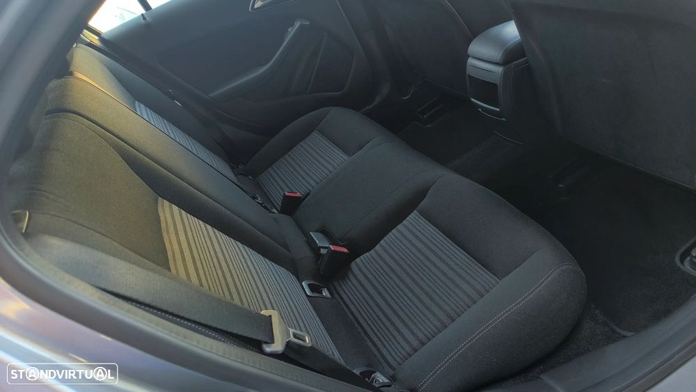Mercedes-Benz A 180 CDI BlueEFFICIENCY - 10