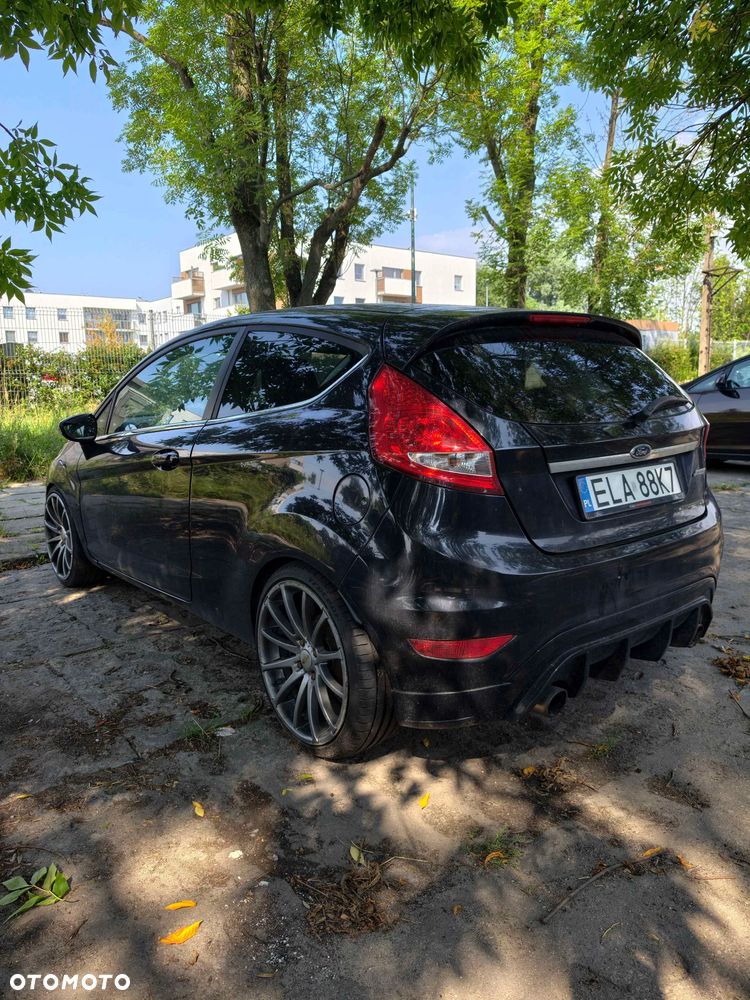Ford Fiesta 1.6 Ti-VCT Sport - 2