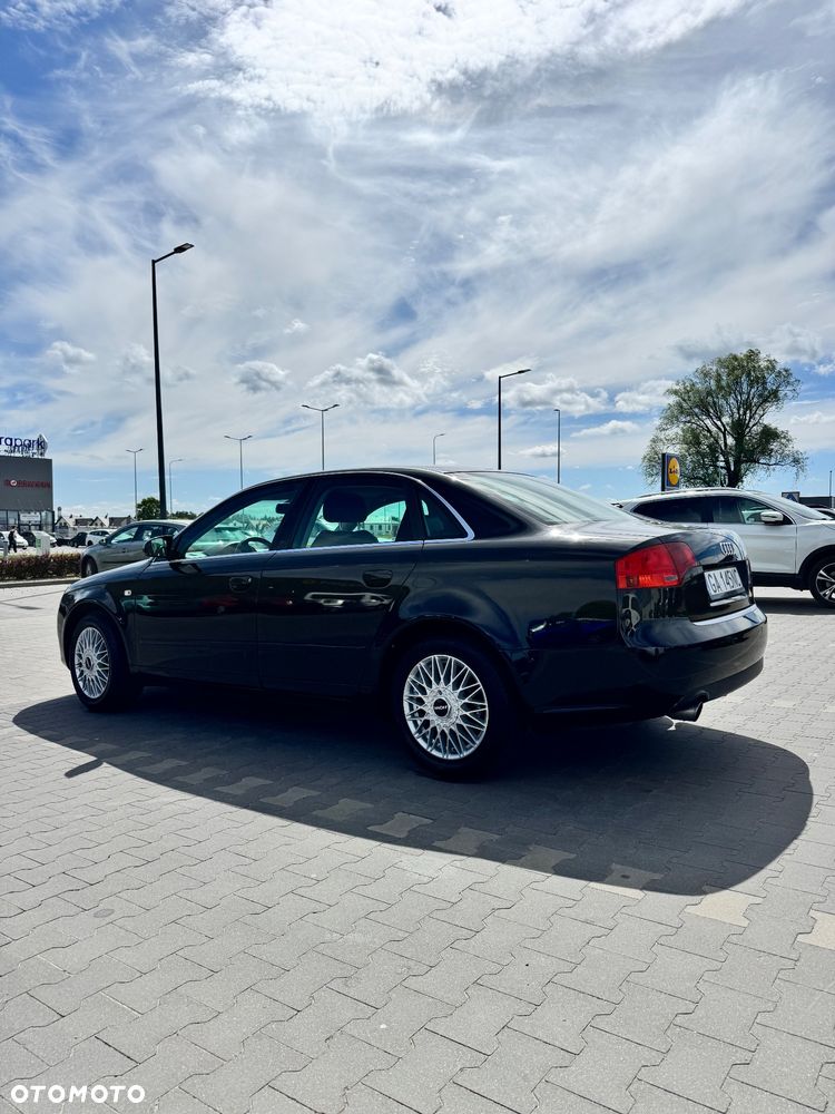 Audi A4 Limousine - 37
