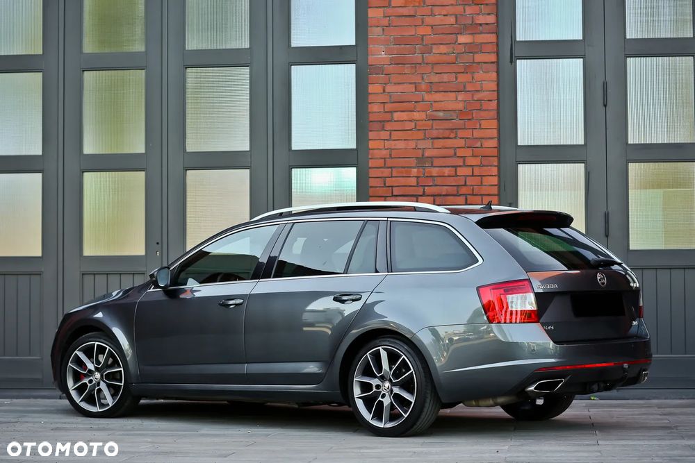 Skoda Octavia 2.0 TDI 4x4 RS Challenge DSG - 11