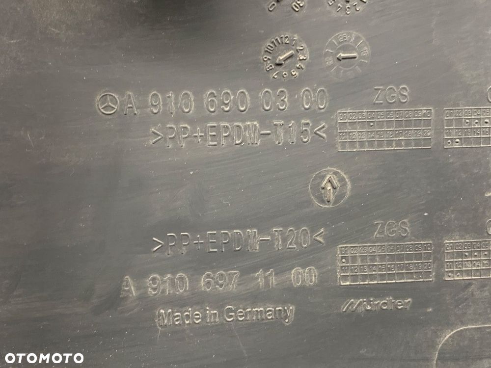 LISTWA DRZWI PRAWY PRZÓD  MERCEDES-BENZ eSPRINTER Skrzynia (B910) 2020 - 2022 Electric (910.633) 85 - 4