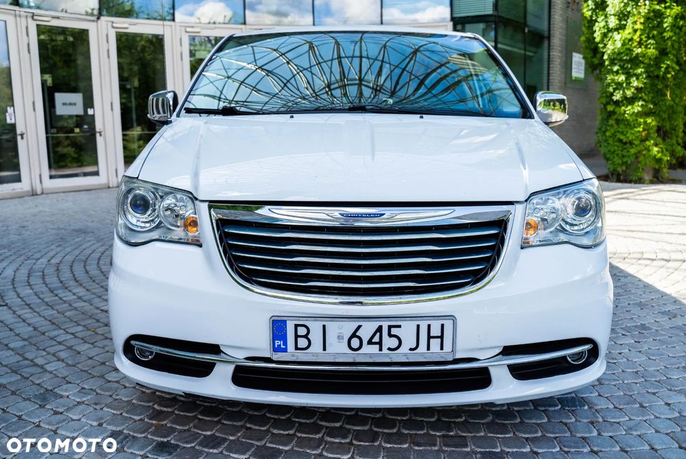 Chrysler Town & Country 3.6 Limited - 5