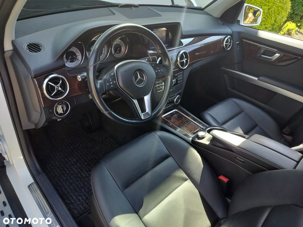 Mercedes-Benz GLK 350 4-Matic - 15