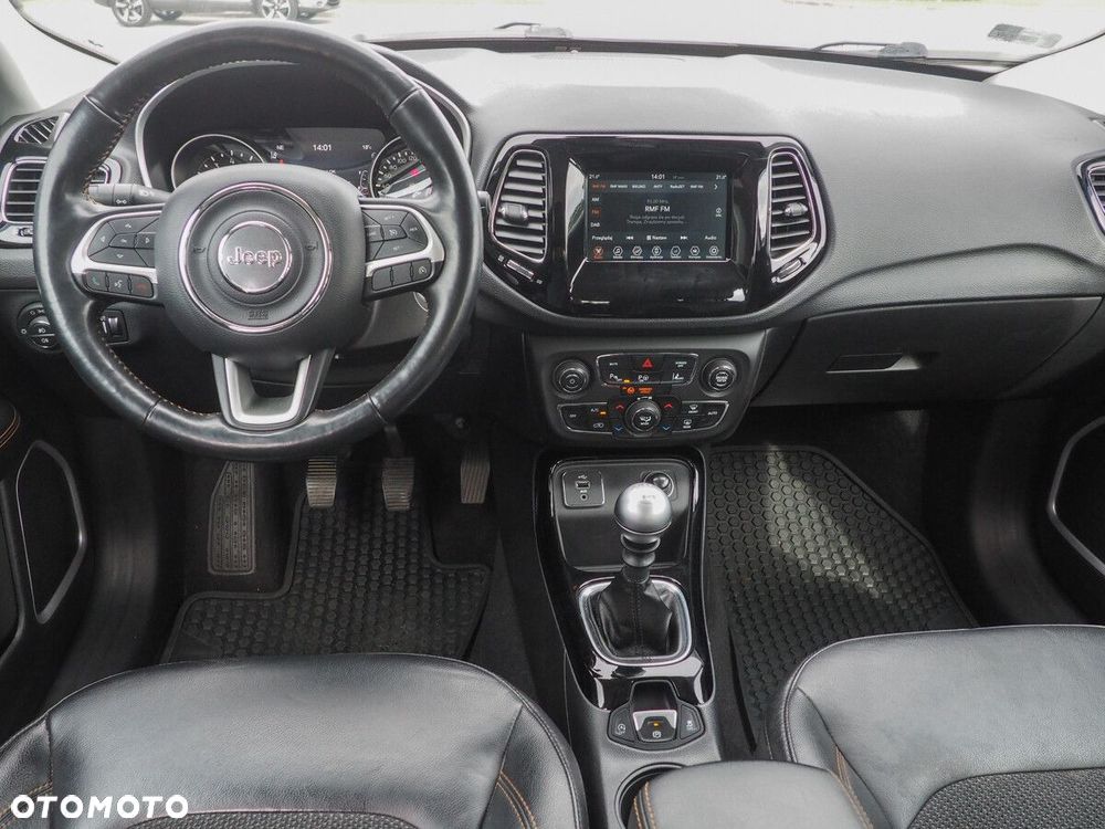 Jeep Compass - 11