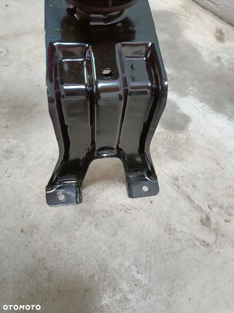 Mocowanie koła zapasowego Audi A4 B8 A5 8K0802715A - 4