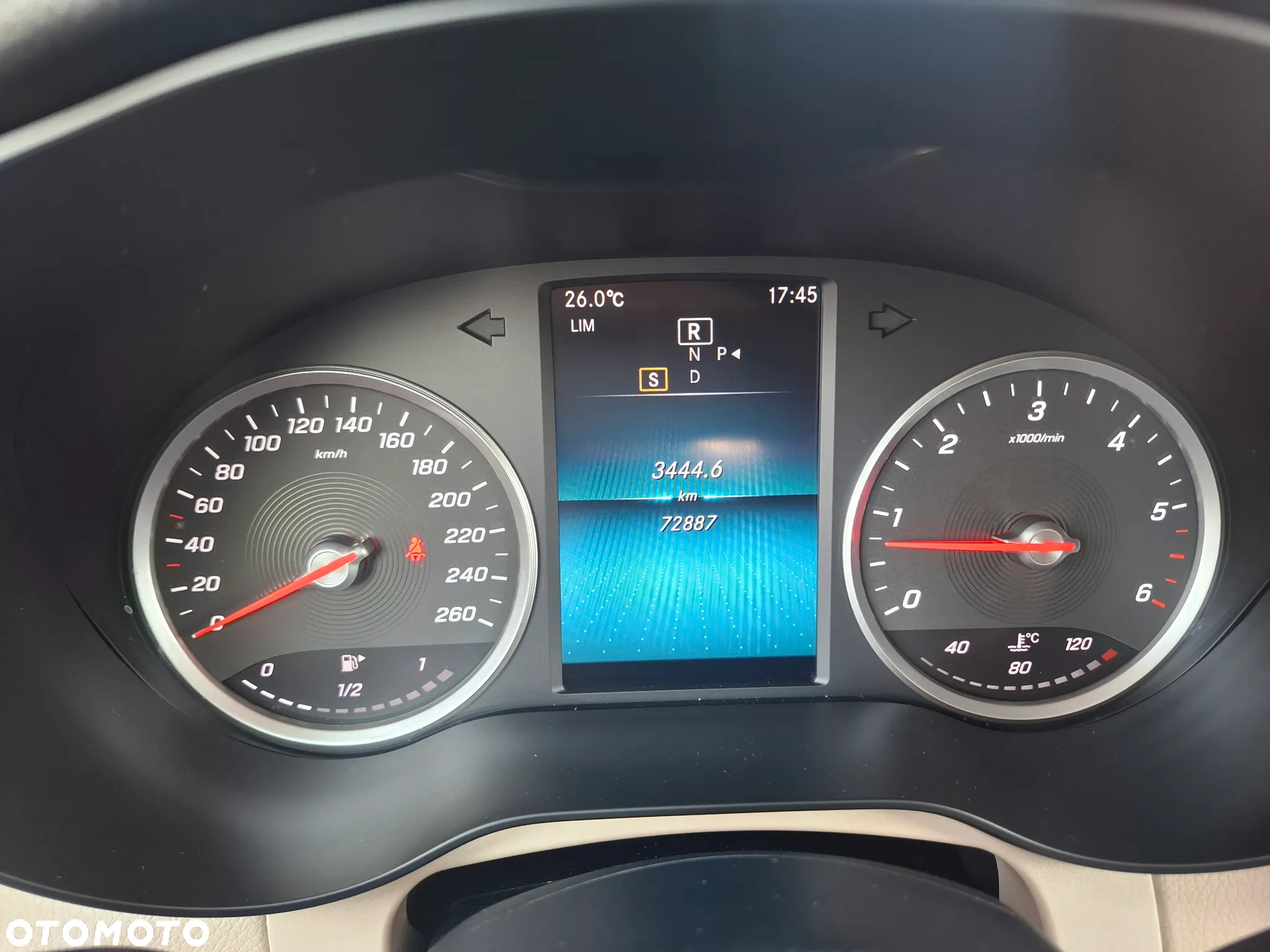 Mercedes-Benz GLC 200 d 4-Matic Business Edition - 26