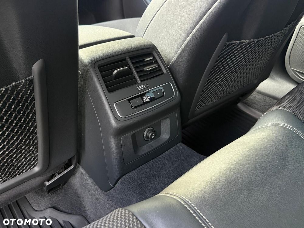 Audi A4 Limousine - 14