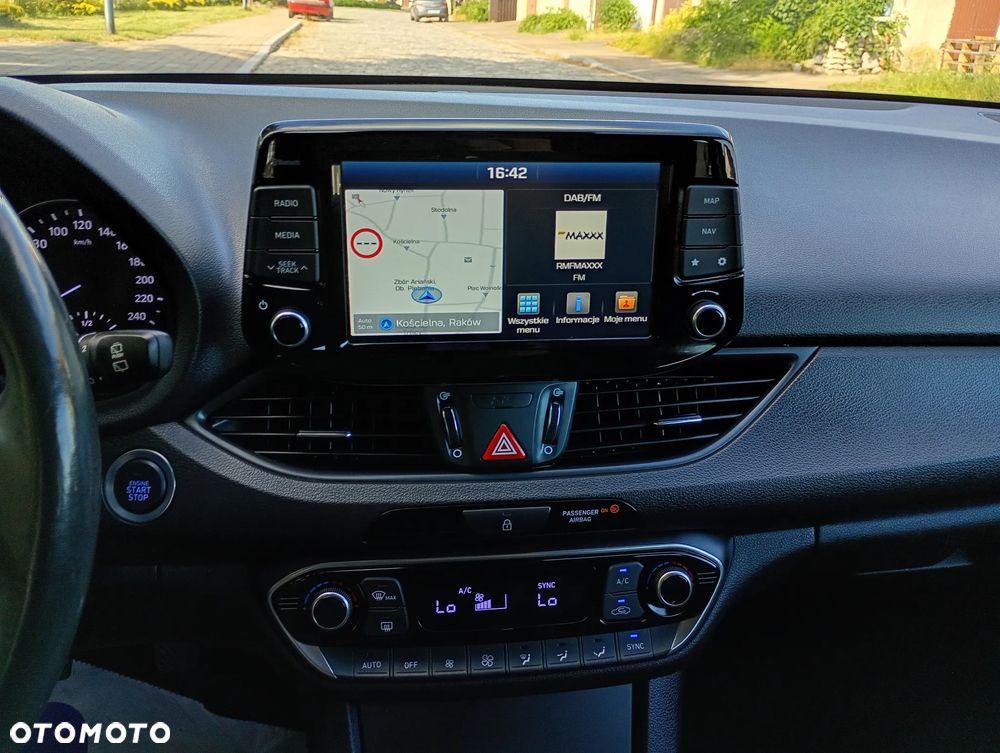 Hyundai i30 1.6 CRDI Premium - 35