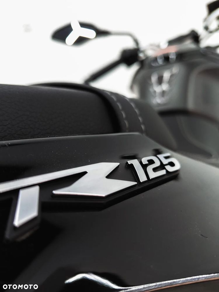 VOGE R125 - 5