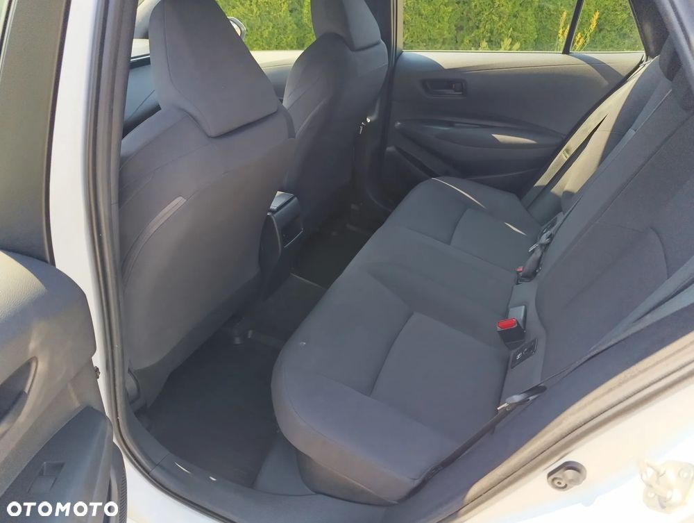 Toyota Corolla 1.8 Hybrid Comfort - 17